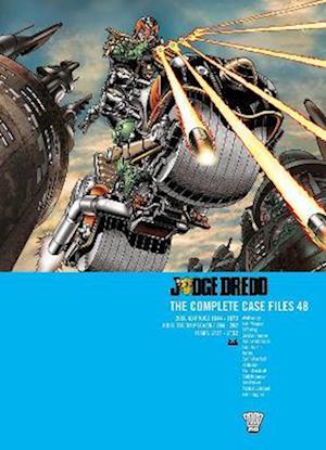 Judge Dredd: The Complete Case Files 48 - Judge Dredd: The Complete Case Files - John Wagner - Bøker - Rebellion Publishing Ltd. - 9781837866076 - 6. november 2025