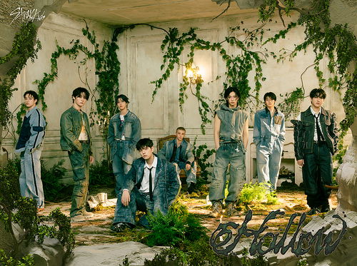 Cover for STRAY KIDS · Hollow (CD/Blu-ray) [Japan Import A edition] (2025)