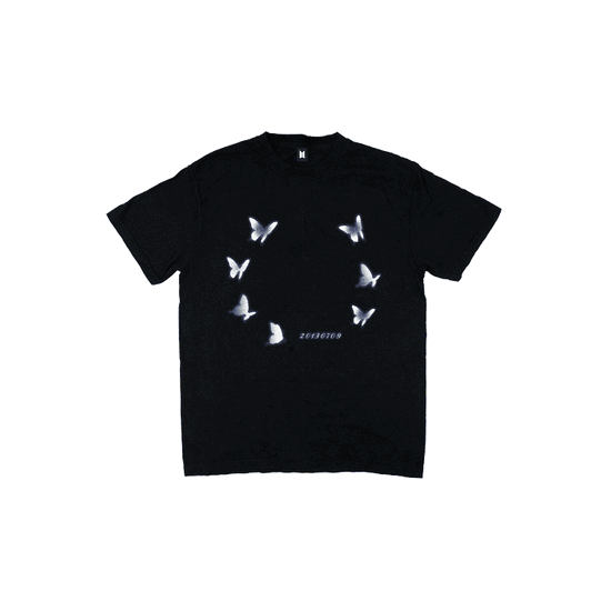 Cover for BTS · BTS ARMY : FOREVER WE ARE YOUNG - S/S T-Shirt (T-shirt) [Black edition] [Size Medium] (2025)