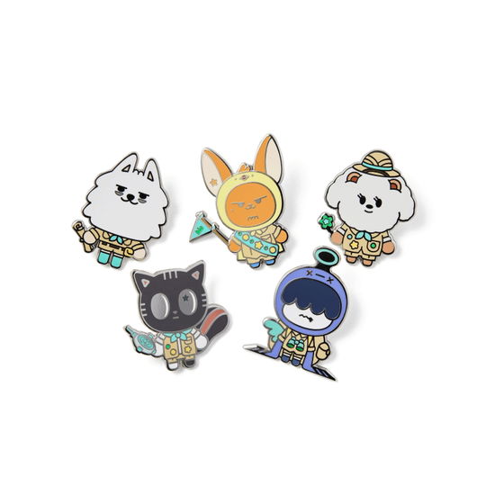 Cover for TOMORROW X TOGETHER (TXT) · FINDING MOA - Badge Set (Badge) (2025)