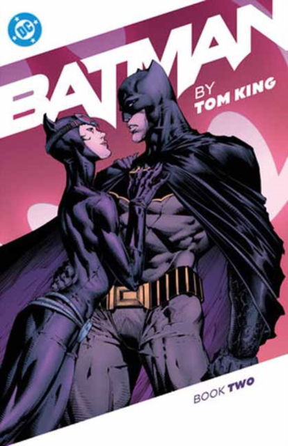 Batman by Tom King Book Two - Tom King - Bøger - DC Comics - 9781799502388 - 12. august 2025