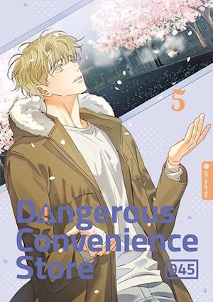 Cover for 945 · Dangerous Convenience Store 05 (Book) (2025)