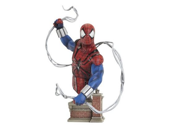Cover for Diamond Select · Marvel Comic Ben Reilly 1/7 Scale Mini-bust (MERCH) (2024)