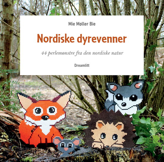 Cover for Mie Møller Bie · Nordiske dyrevenner - 44 perlemønstre fra den nordiske natur (Sewn Spine Book) [3. Painos] (2025)