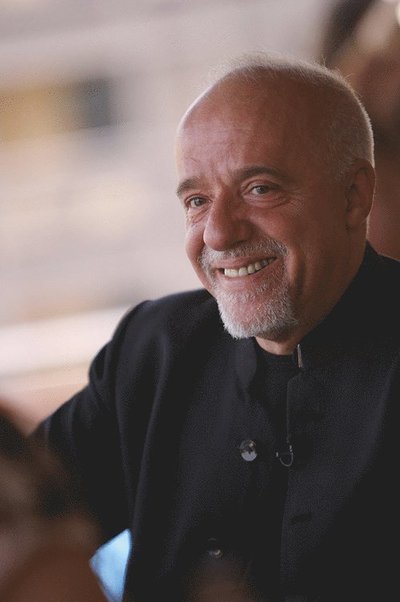Cover for Paulo Coelho · The Supreme Gift (Hardcover Book) (2026)
