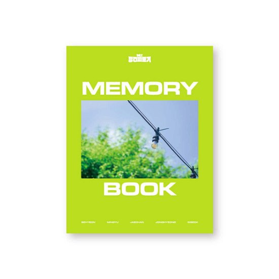 Cover for Dkz · Dkz 2024 - Memory Book [정컨찌르기] (Bok) (2024)